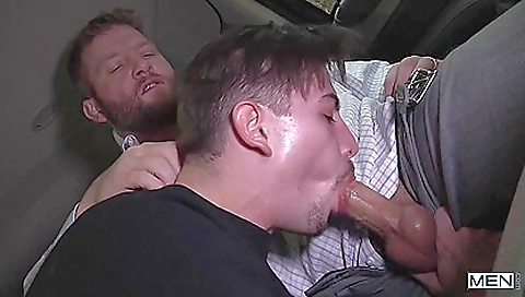 Milf gets her pussy eaten and fucked